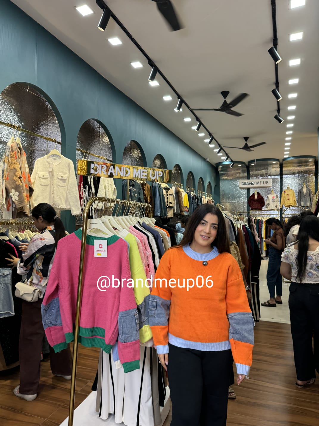 WOOLEN SWEATER WITH DENIM DETAILS (IMP-538)