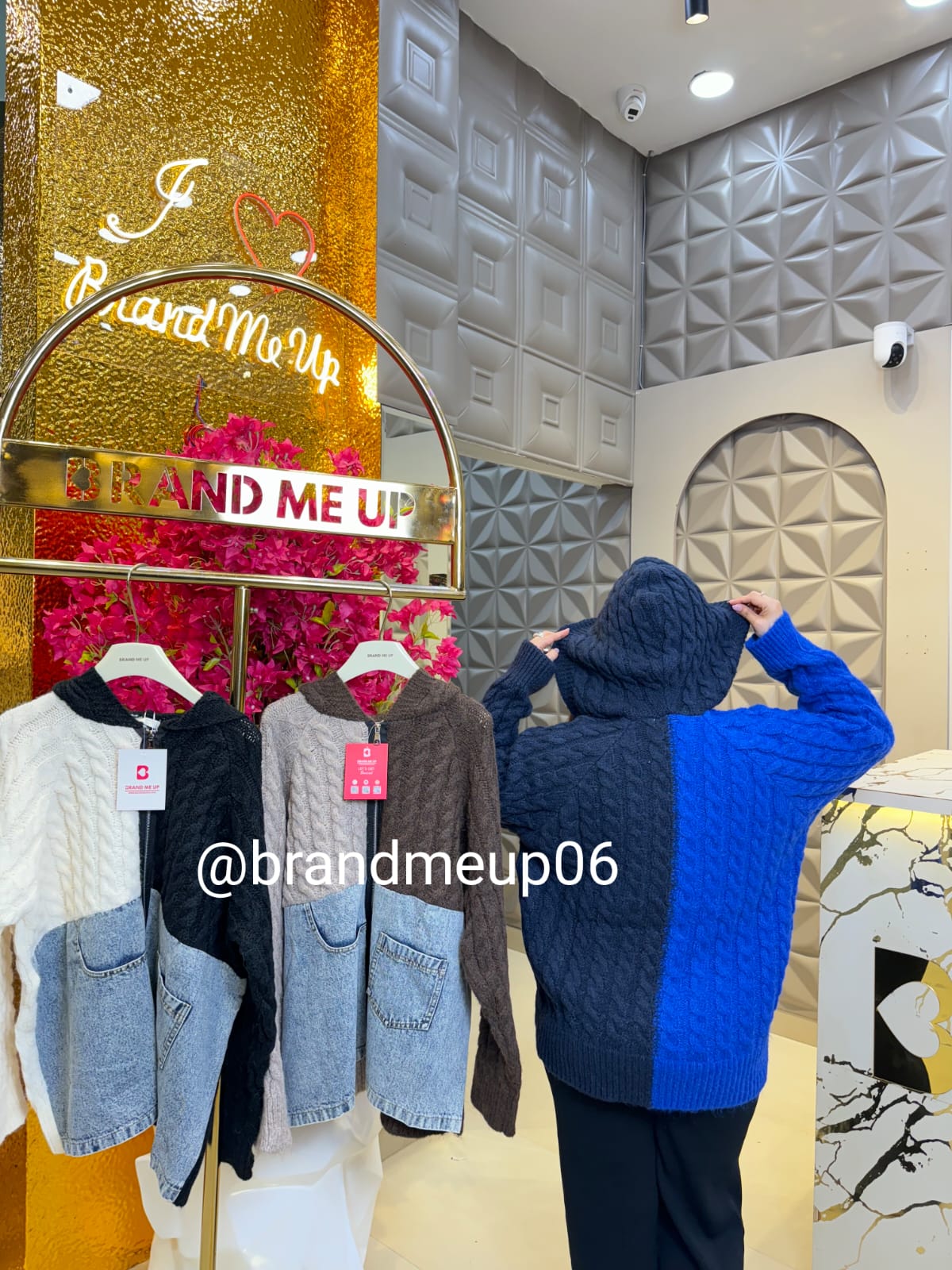 WOOLEN DOUBLE SHADE CARDIGAN (IMP-541)