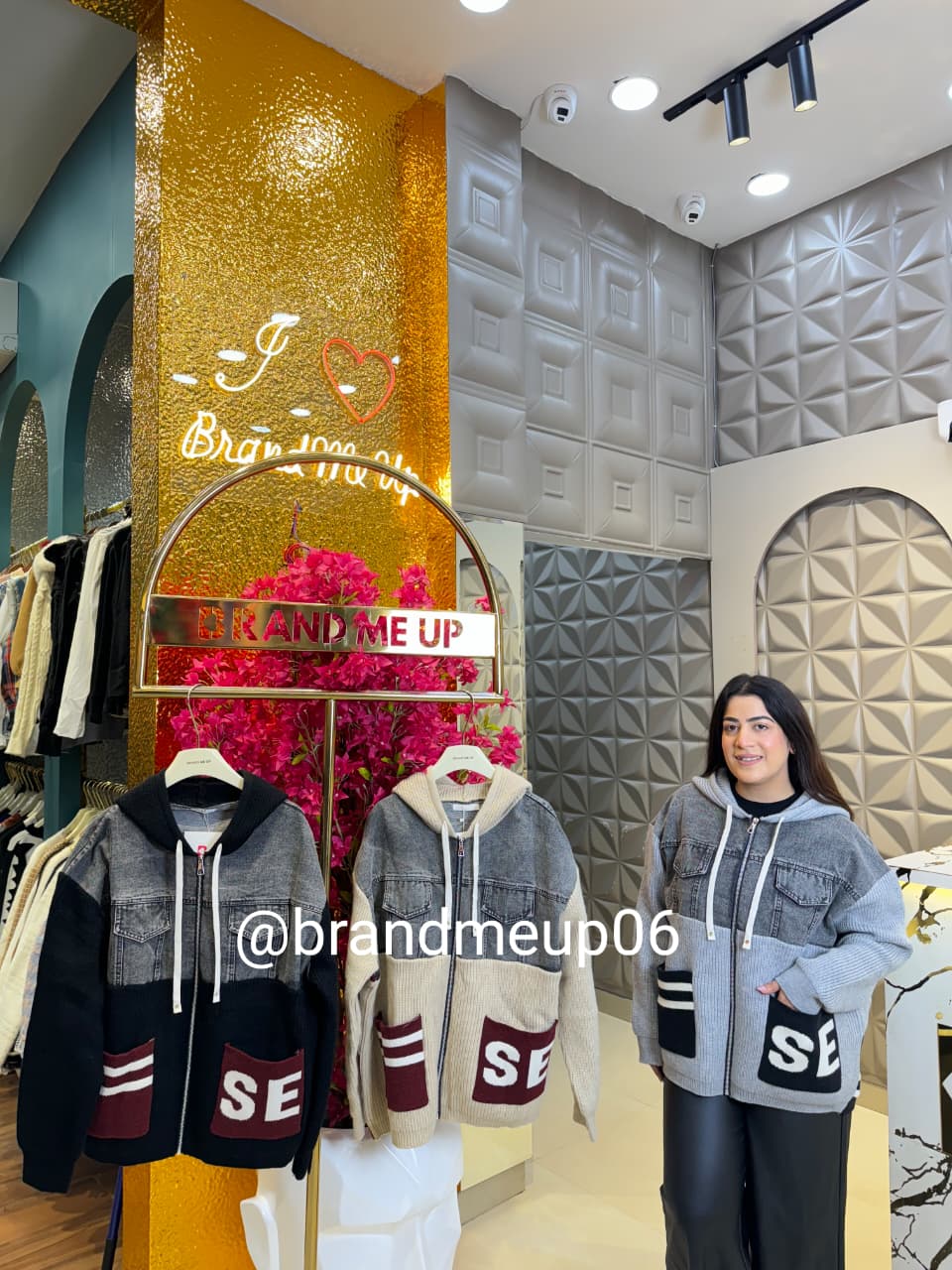 DESIGNER CARDIGAN WITH HODDIE (IMP-558)