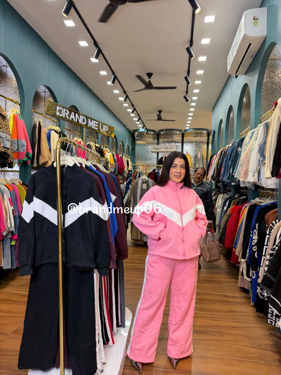 DESIGNER V TRACKSUIT (TRACK-77)