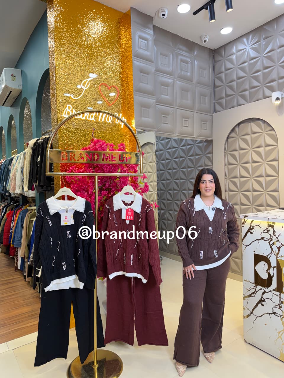 WOOLEN RHINESTONE CORD WITH POCKETS (IMP-617)