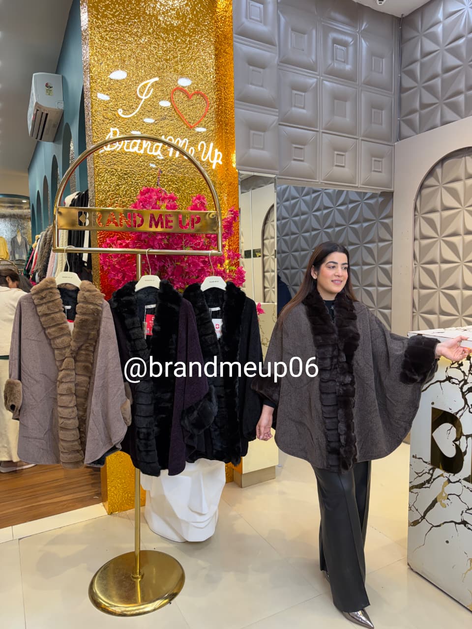 FURRY PONCHU WITH INSIDE FLEECE (IMP-650)