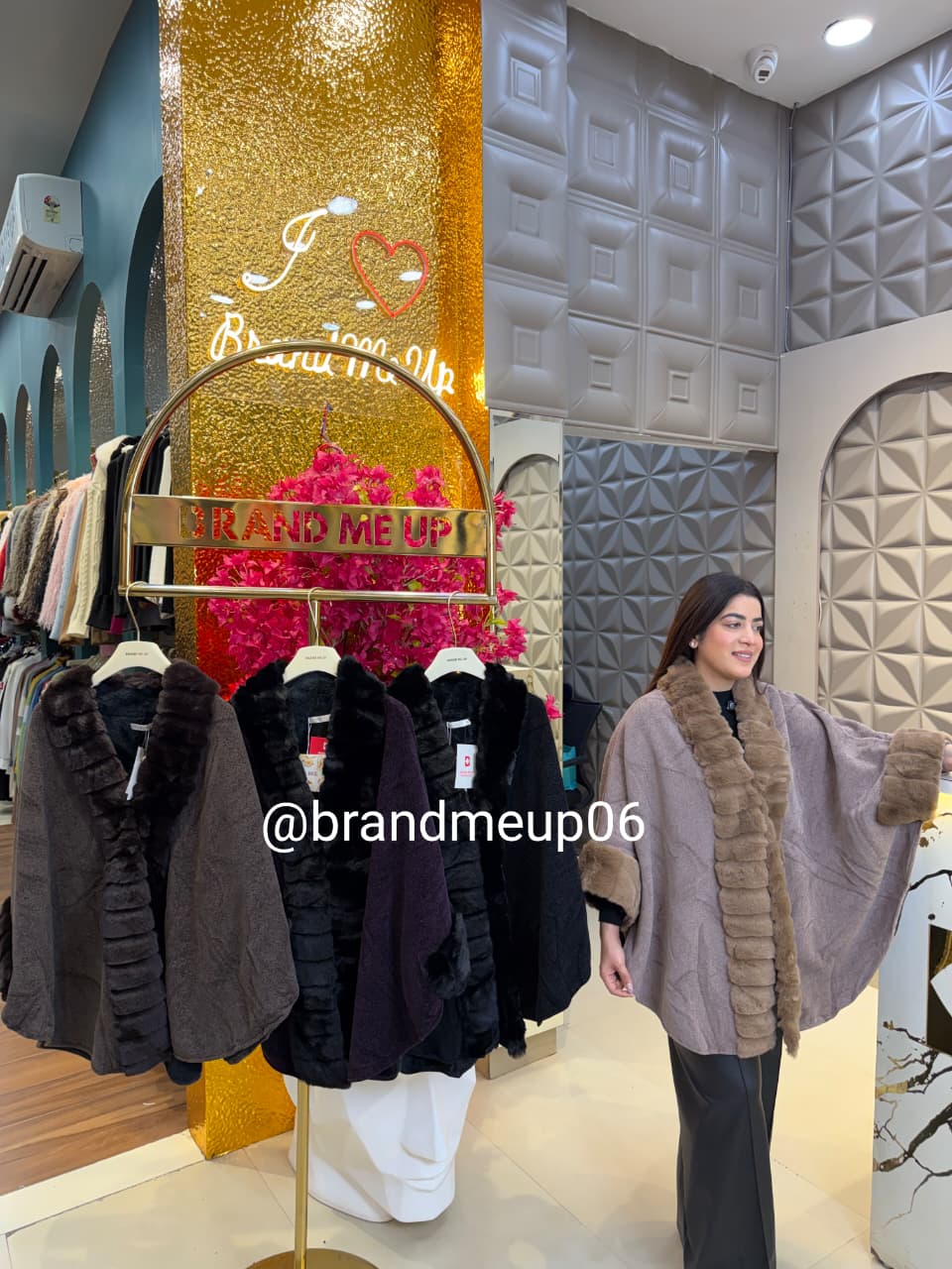 FURRY PONCHU WITH INSIDE FLEECE (IMP-650)