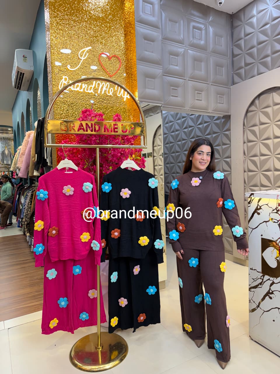 CUTE FLOWER WOOLEN CORD (IMP-658)