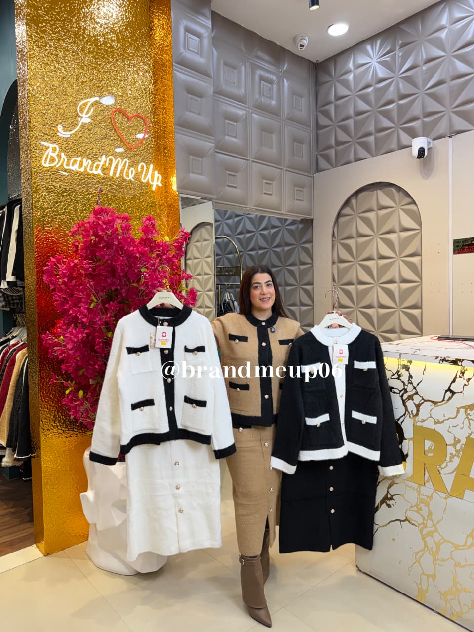 WWOLEN ROSE BUTTON DESIGNER SKIRT SET (IMP-662)