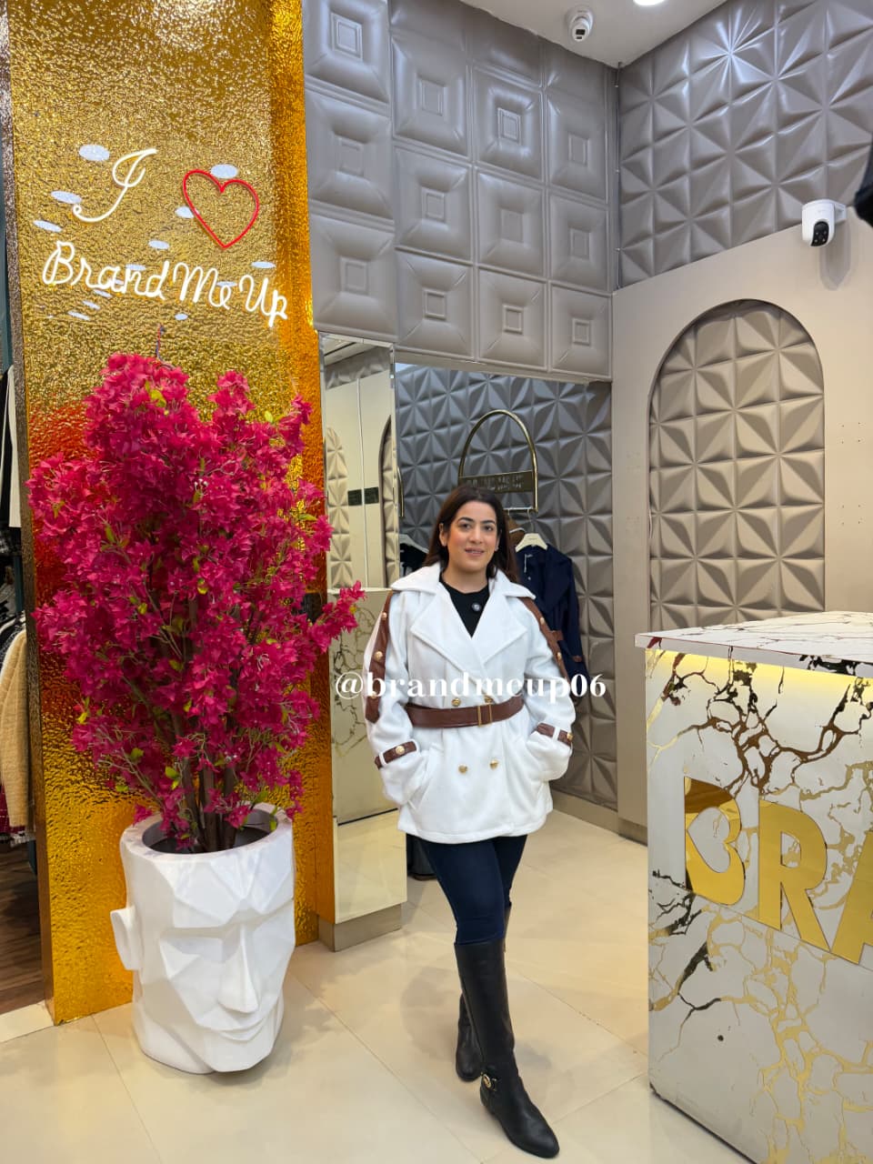 WOOLEN COAT WITH LEATHER DETAILING (IMP-676)