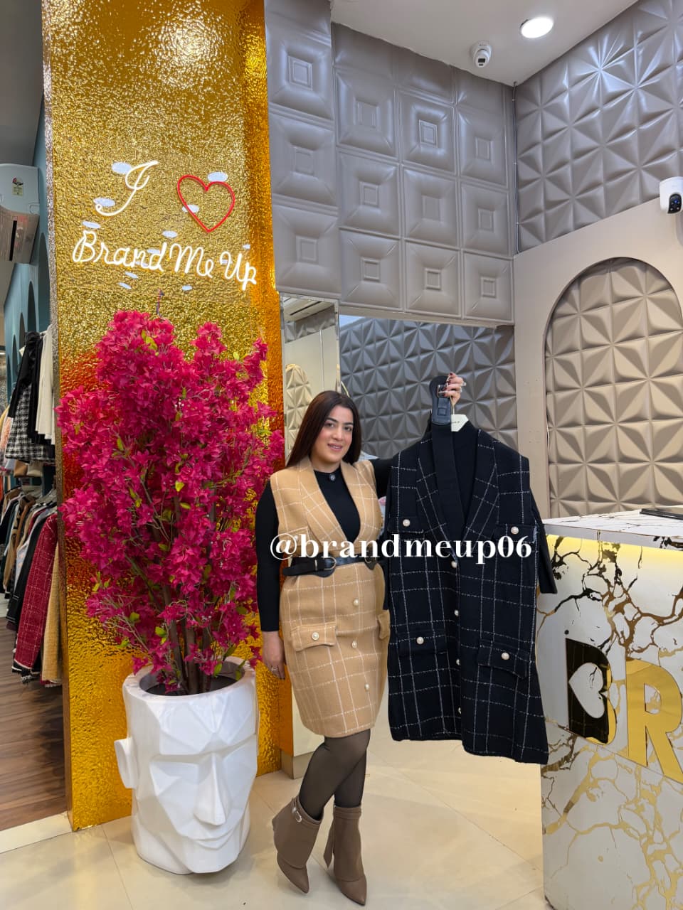 WOOLEN DRESS WITH INNER AND BELT (IMP-679)