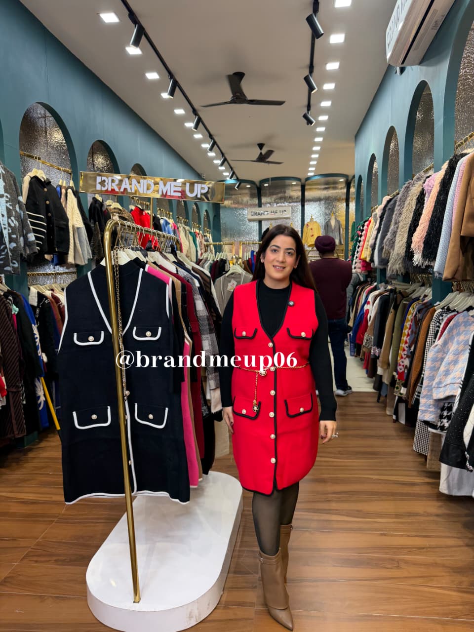 WOOLEN DRESS WITH INNER AND GOLDEN CHAIN (IMP-685)