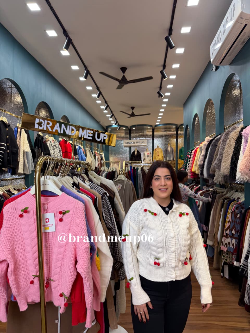 CHERRY CUTE CARDIGAN (IMP-687)