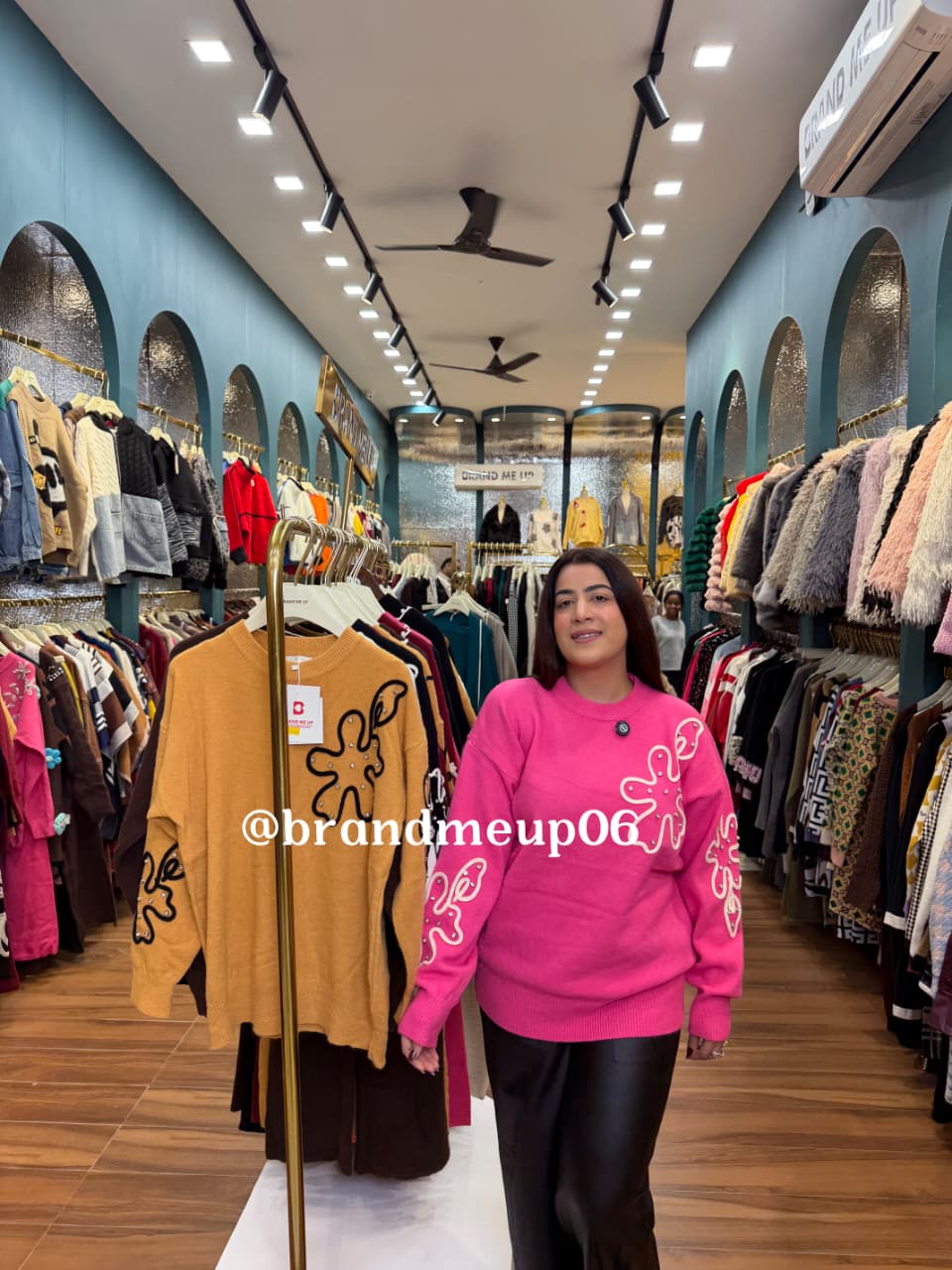 WOOLEN RHINESTONE FLOWER SWEATER (IMP-702)