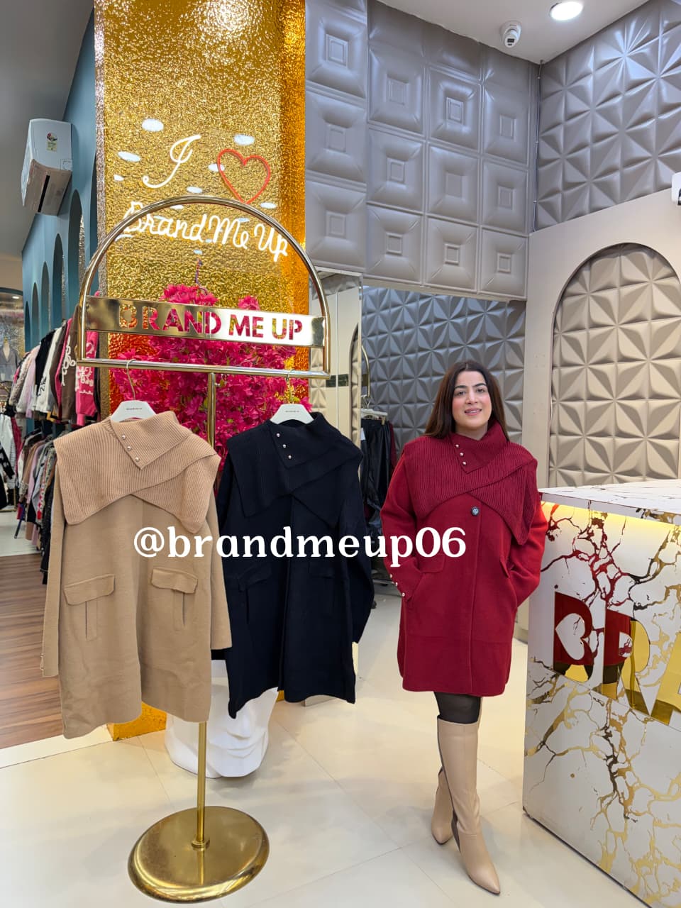 WOOLEN COAT WITH DETACHABLE HIGH NECK (IMP-711)