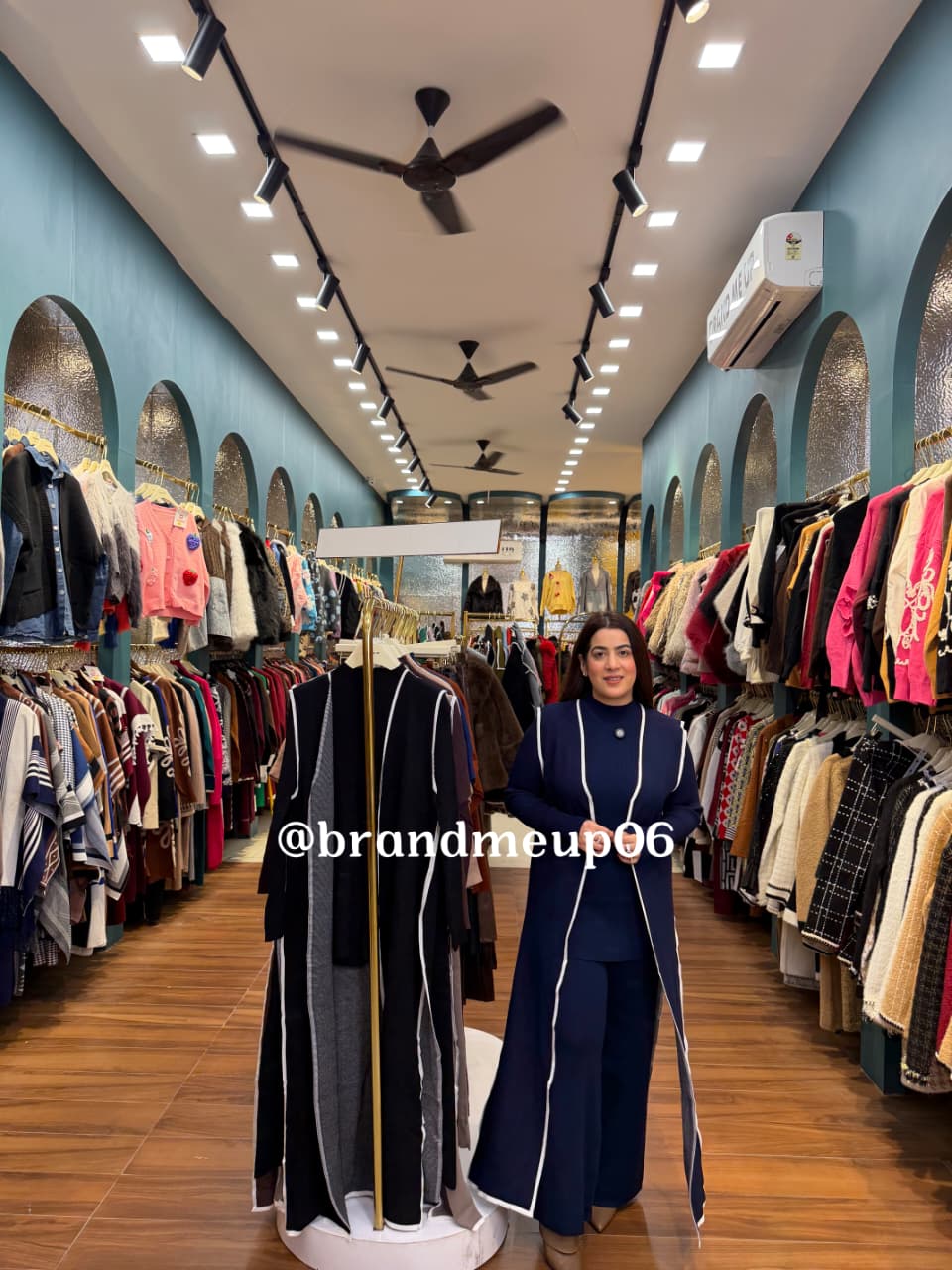 WOOLEN CORD WITH CUT SLEEVES SHRUG (IMP-724)