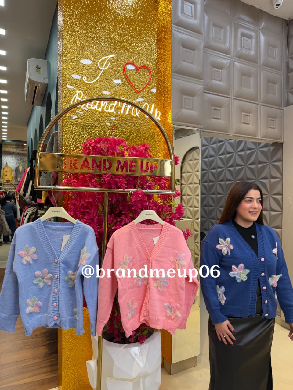 WOOLEN CARDIGAN COLOR BUTTON (IMP-751) FLOWER