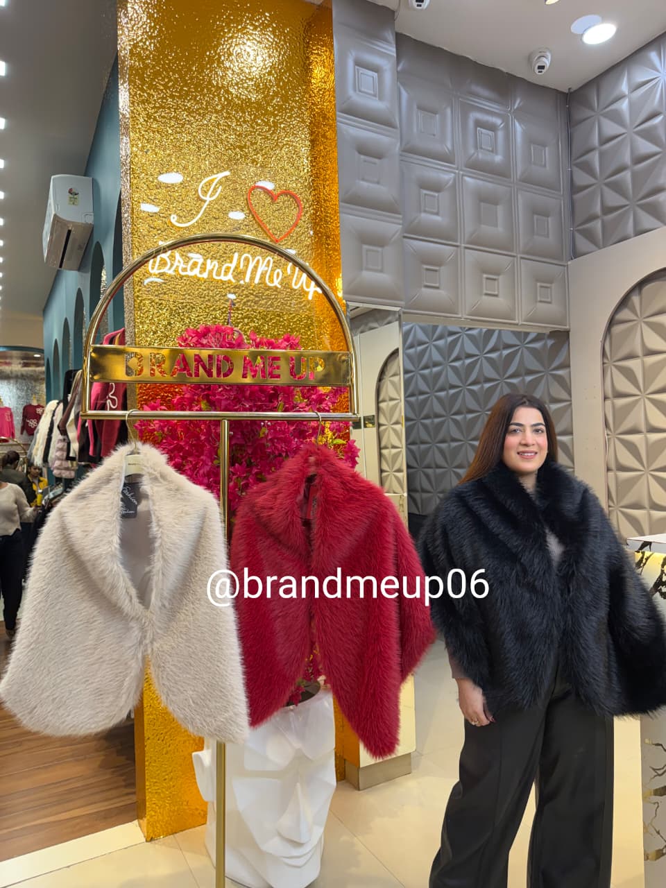 FULL FUR PONCHU WITH FRONT HOOK (IMP-753)