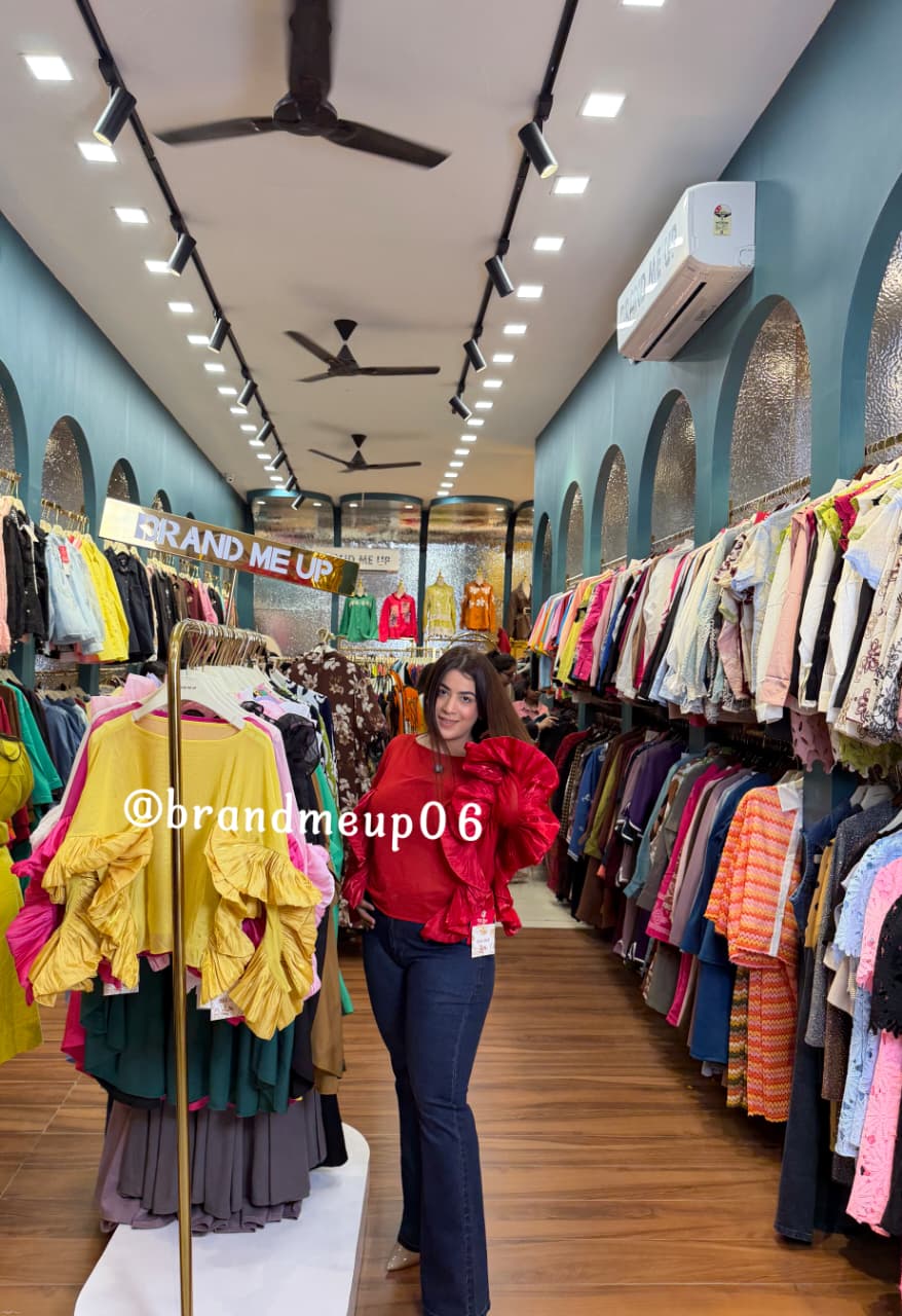 PRETTY FRILL SLEEVE TOP (CODE 2018) (PRM-944))