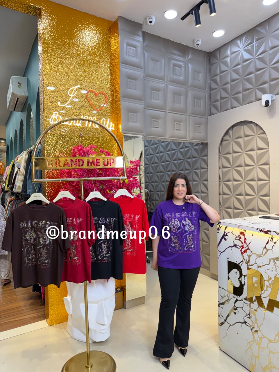 ‘MIKY’ RHINESTONE T-SHIRT (TEE-204)