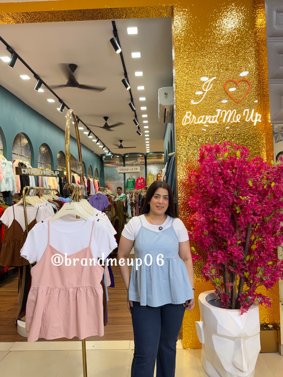 ‘POSHY’ WHITE T-SHIRT WITH PLAIN BUSTIER (CODE-702-1) (PRM-1010)