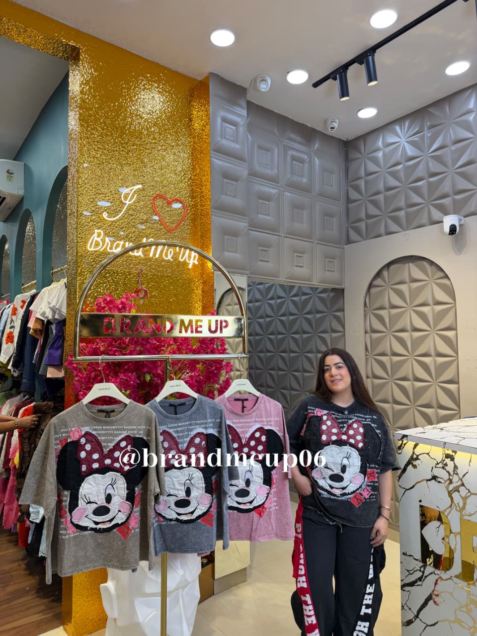 ‘GIVING’ CUTE TSHIRT (TEE-231) (CODE-D309)