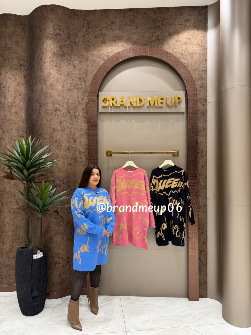 WOOLEN LONG DRESS QUEEN (IMP-523)