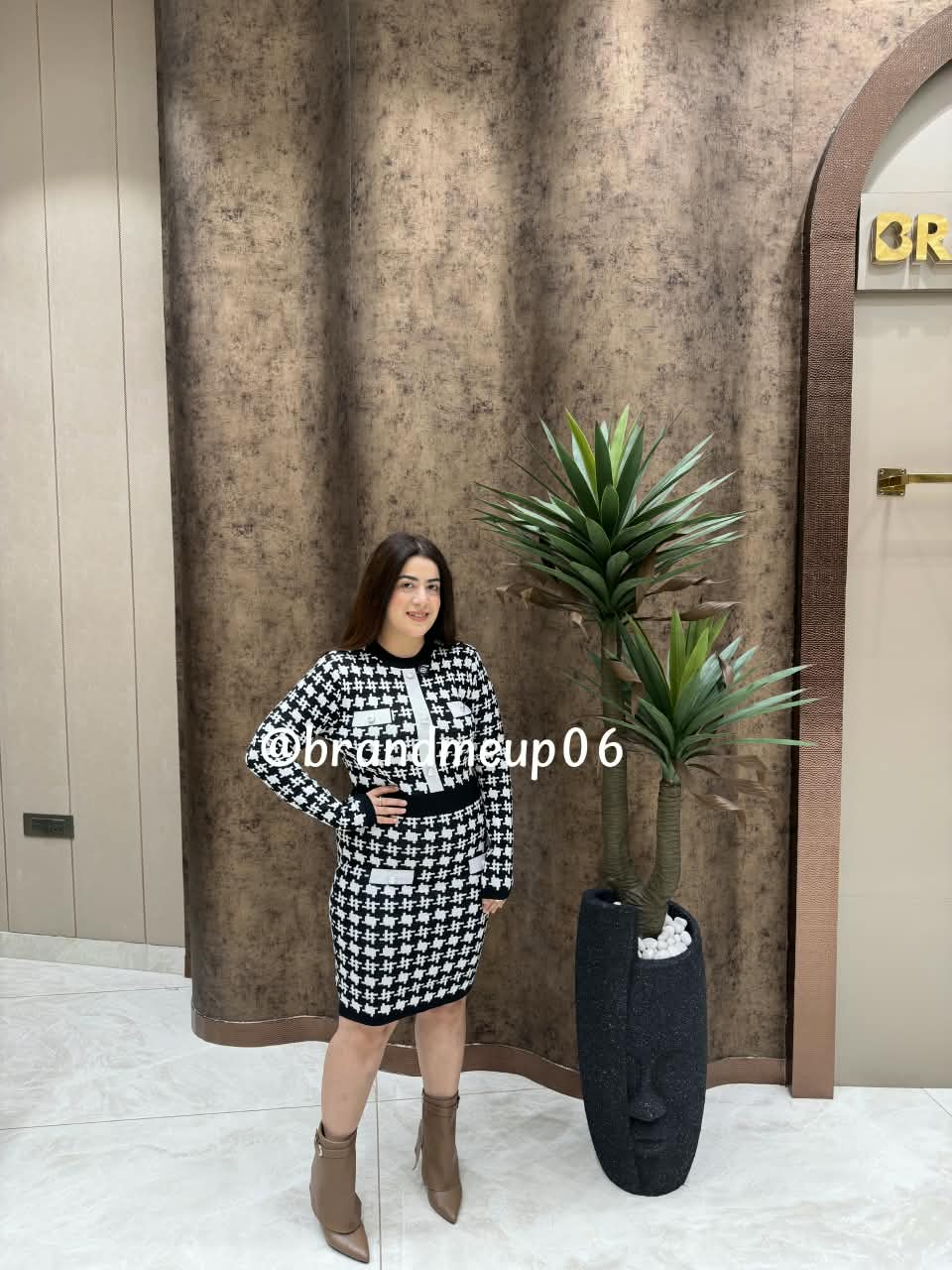 WOOLEN DRESS WITH BUTTON (IMP-644)