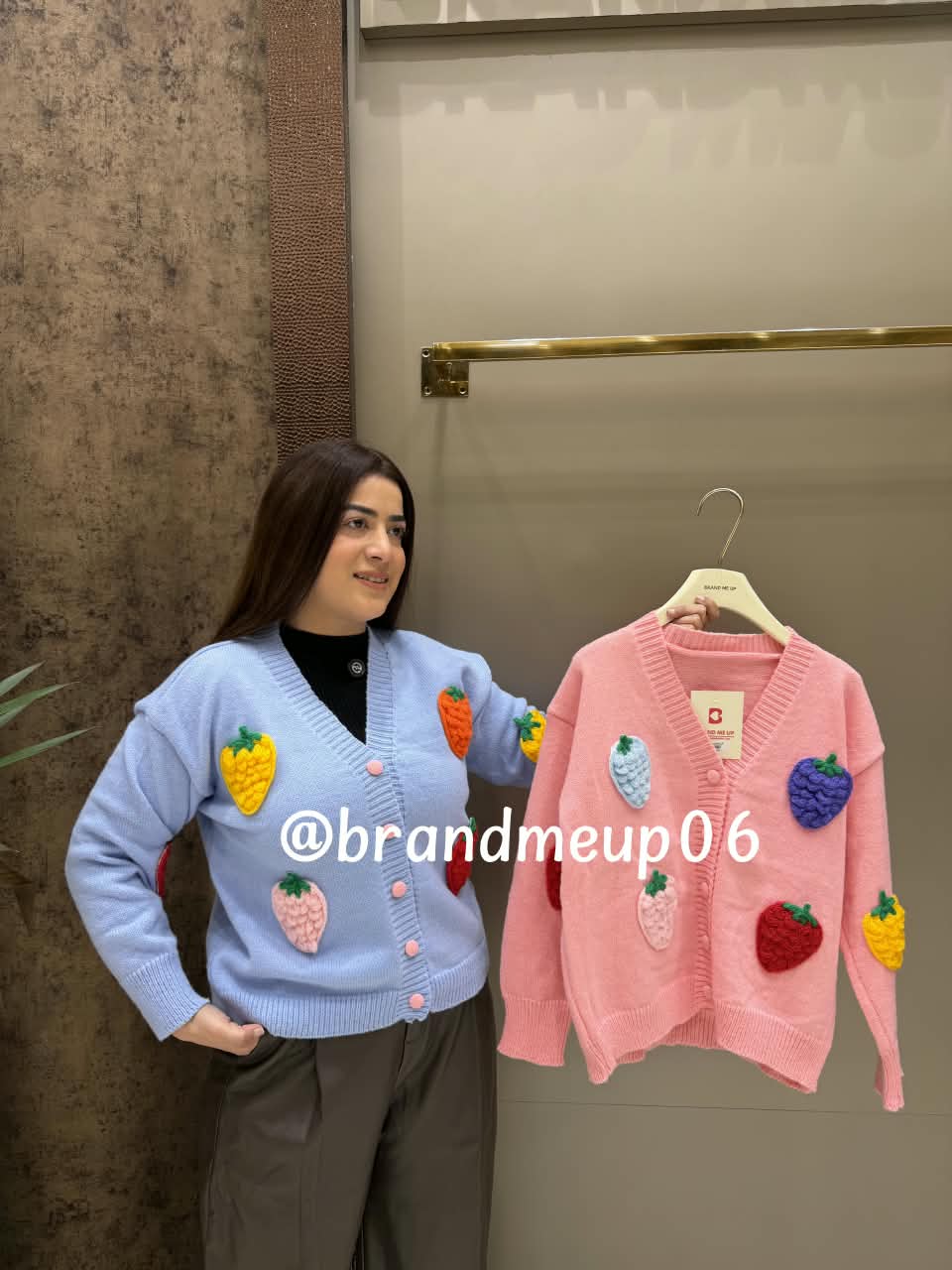 COLORFULL STRAWBERRY CARDIGAN (IMP-688)