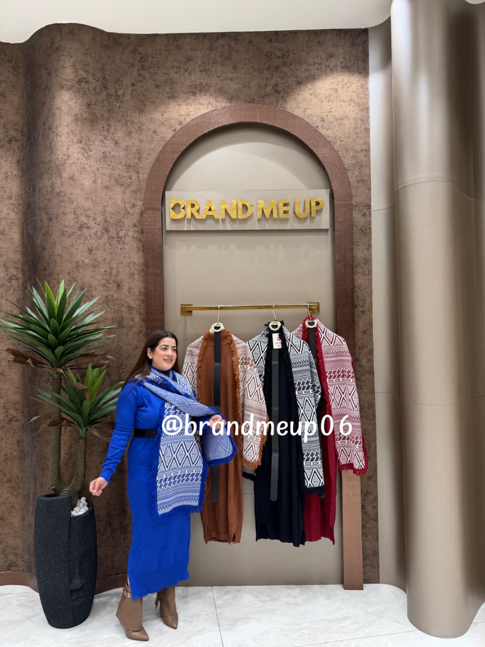 WOOLEN DESIGNER DRESS STOLE WITH BELT (IMP-668)