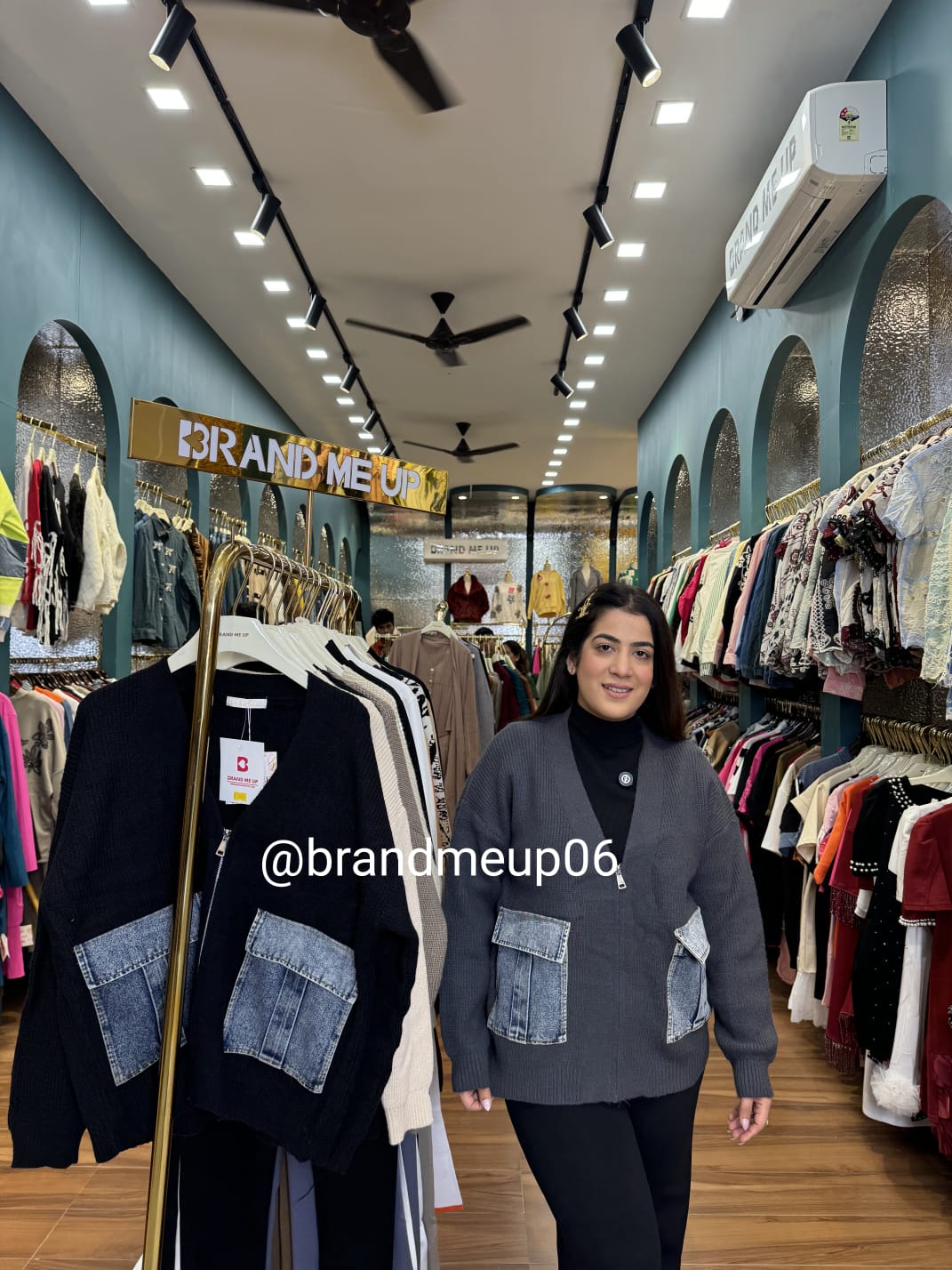 WOOLEN ZIPPER CARDIGAN (IMP-546)