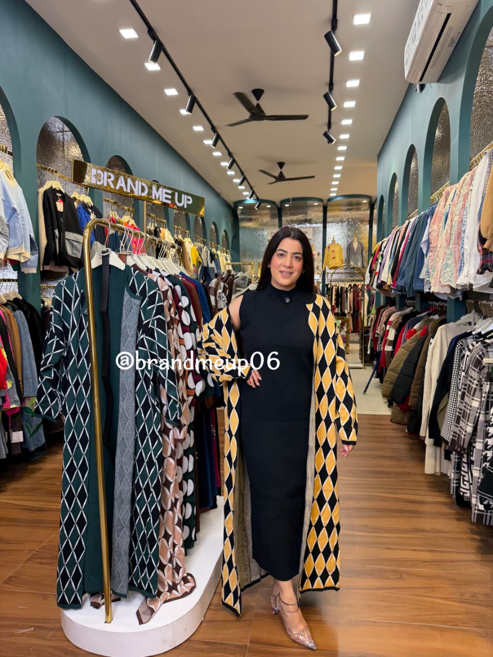 WOOLEN LONG DRESS WITH SHRUG AND BELT (IMP-614)