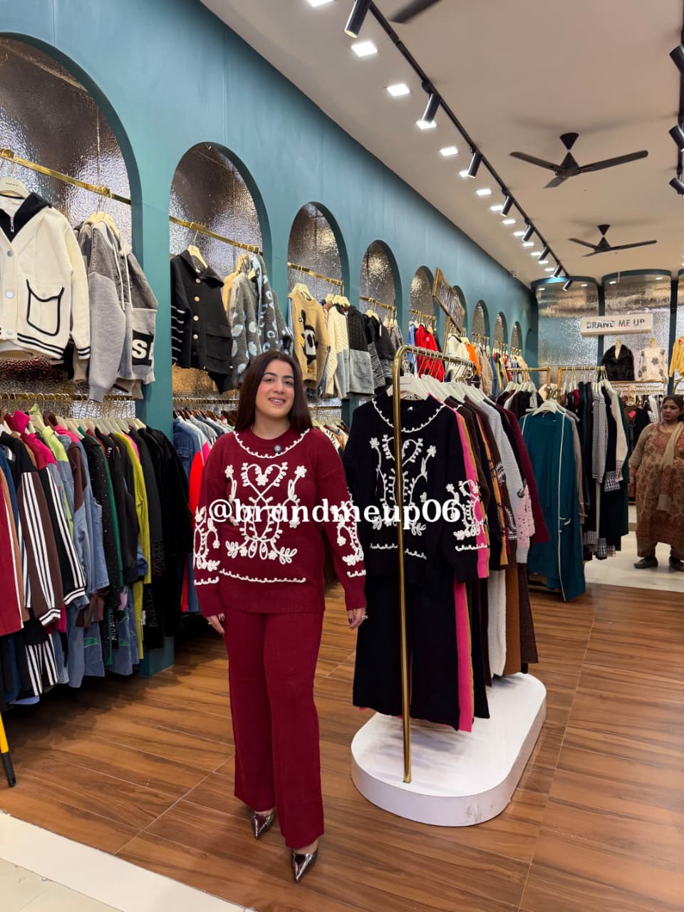 EMBROIDERY WOOLEN CORD SET (IMP-569)