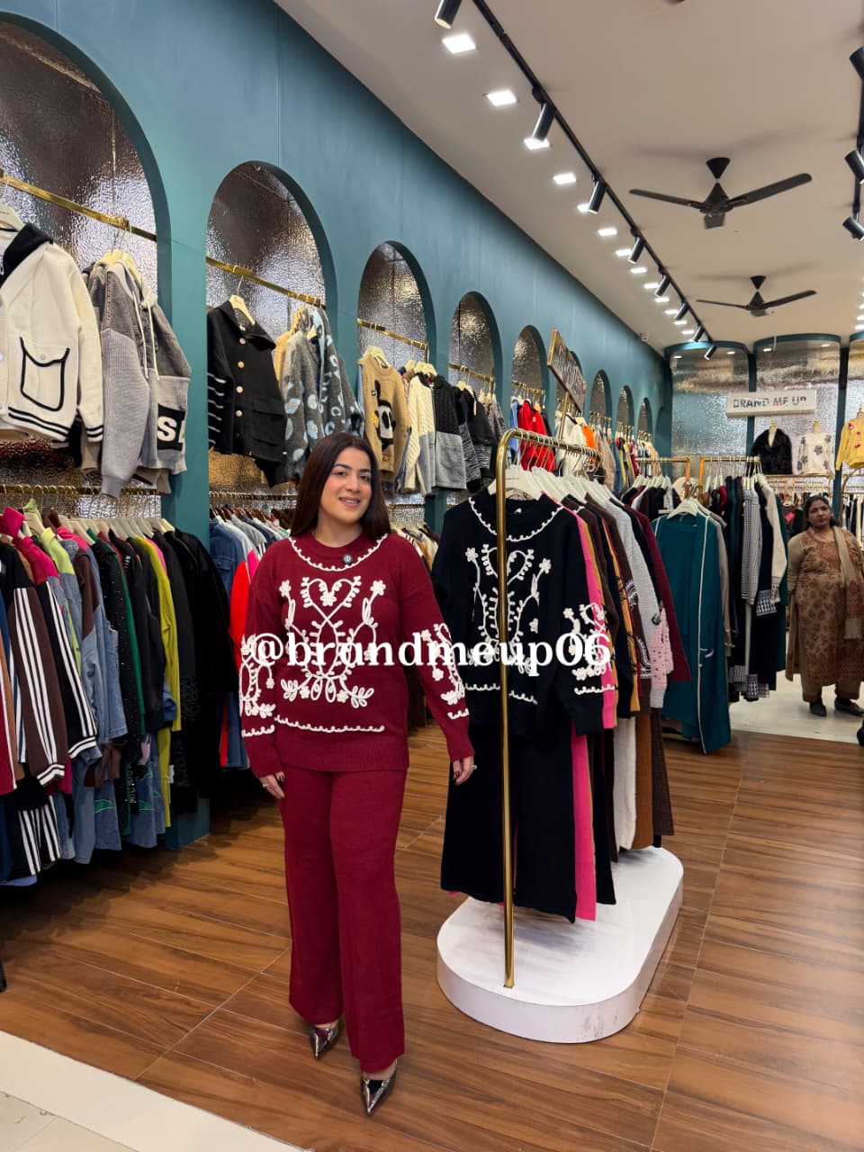 EMBROIDERY WOOLEN CORD SET (IMP-569)