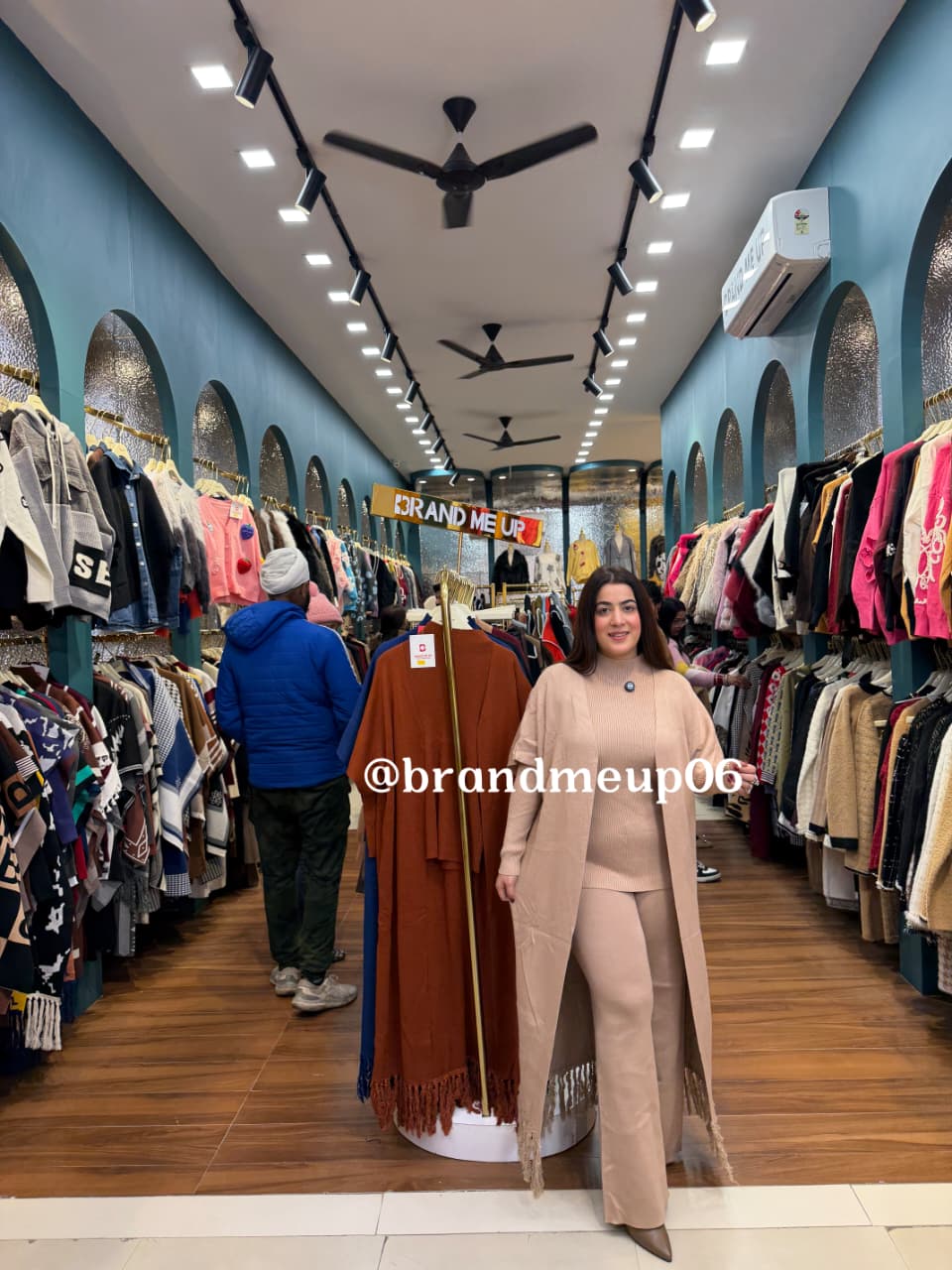 WOOLEN CORD WITH DESIGNER SHRUG (IMP-727)