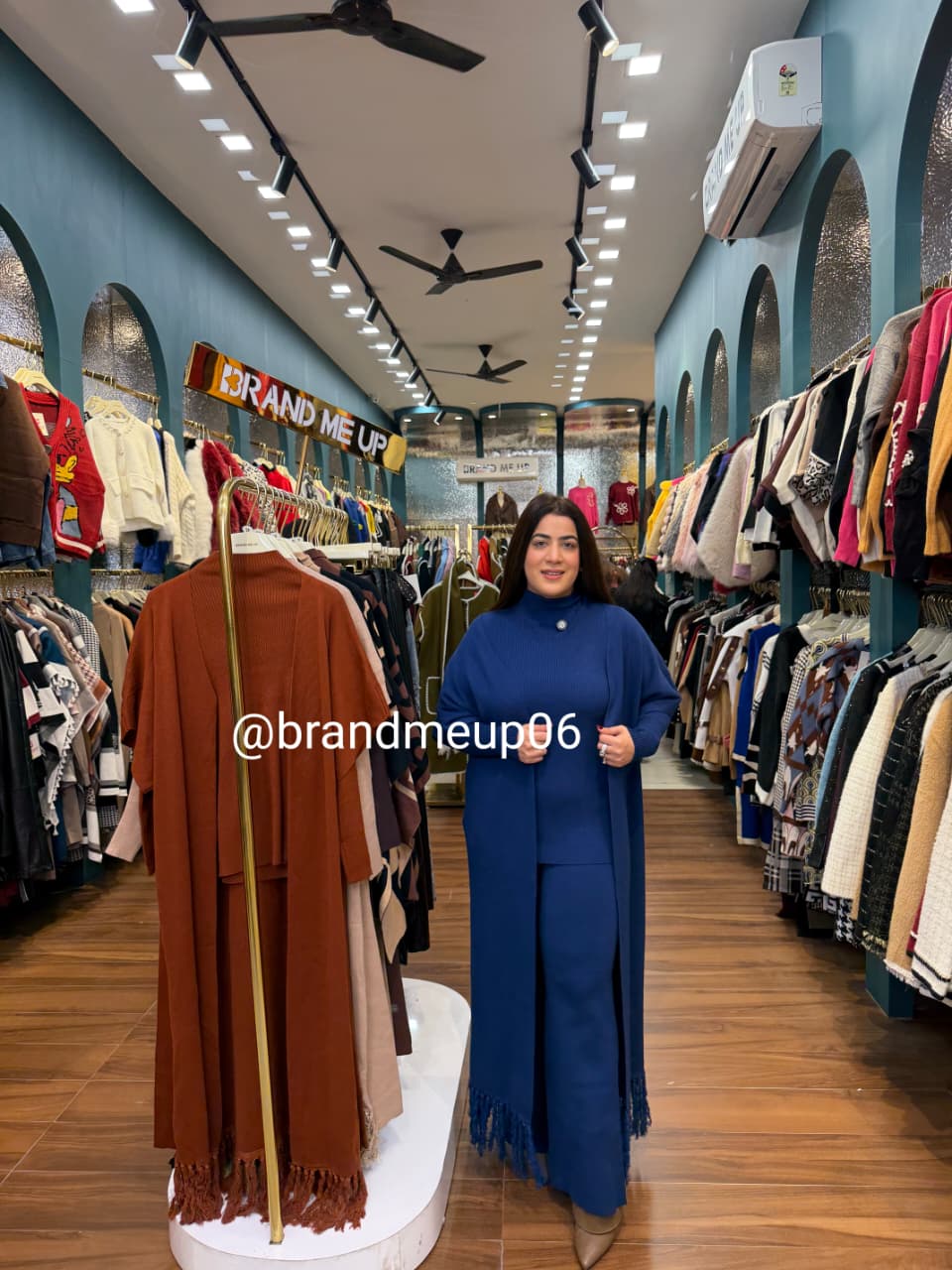 WOOLEN CORD WITH DESIGNER SHRUG (IMP-727)