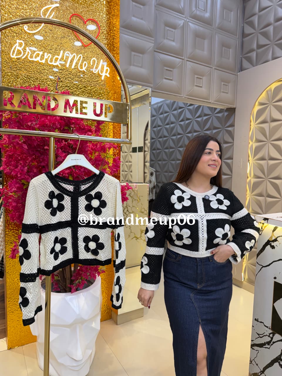 CROCHET 4 FLOWER TOP (PRM-764)